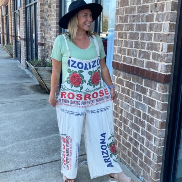 Jaded Gypsy Pants - Jaded Gypsy Roses Flour Sack Market Fresh Overalls Cotton L/XL